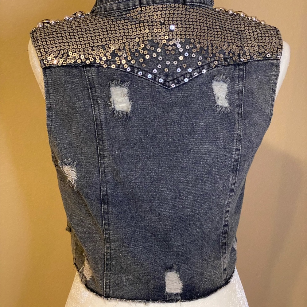 SHOWTIME VEST - Picture 3 of 4